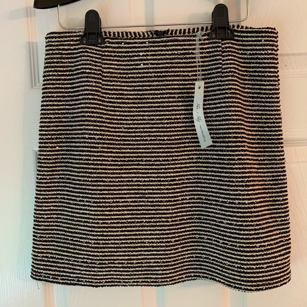 Awesome mini skirt!!
